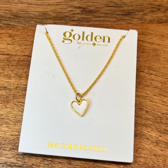 *NWT* 18K Gold Plated Necklace with White Heart Pendant Golden by jane Marie - Picture 2 of 2